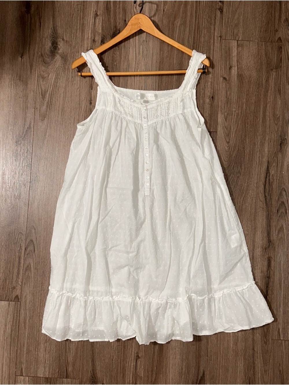 Eileen West White Cotton Swiss-Dot Ruffle Nightgown